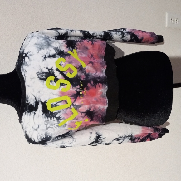 Vie+Richie Paris Other - VIE+RICHIE PARIS medium unisex crop sweatshirt, $189.00